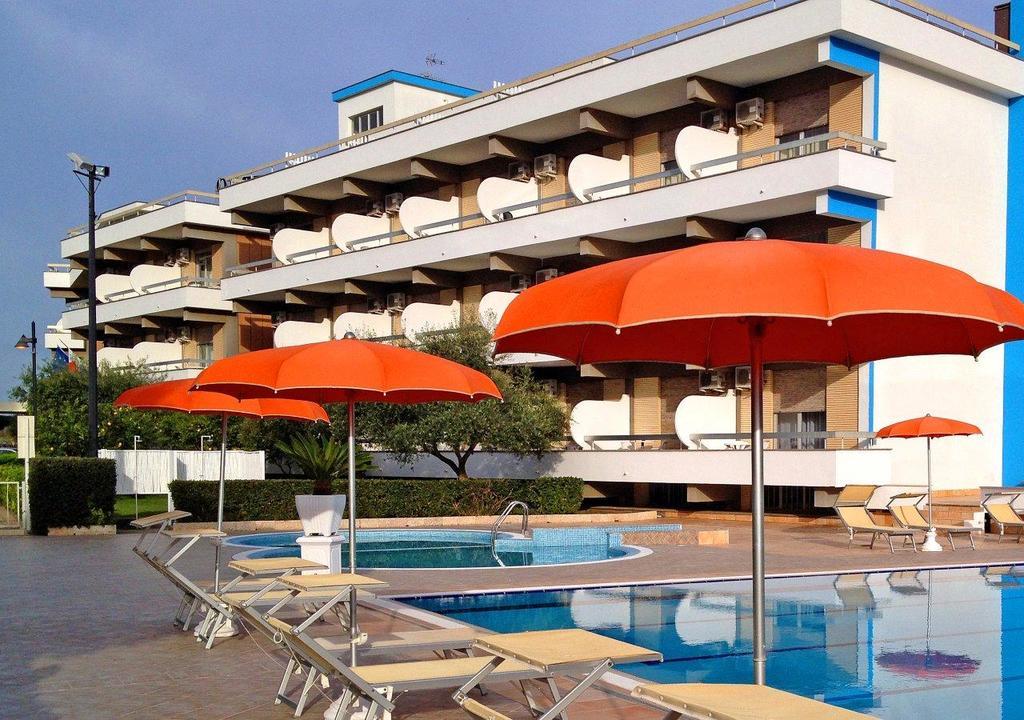 River Palace Hotel 4*