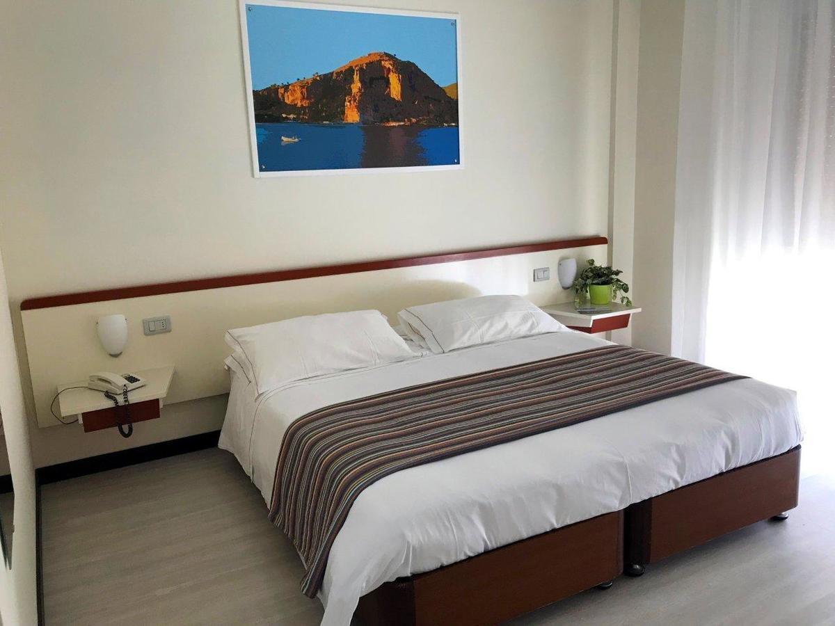 River Palace Hotel 4*